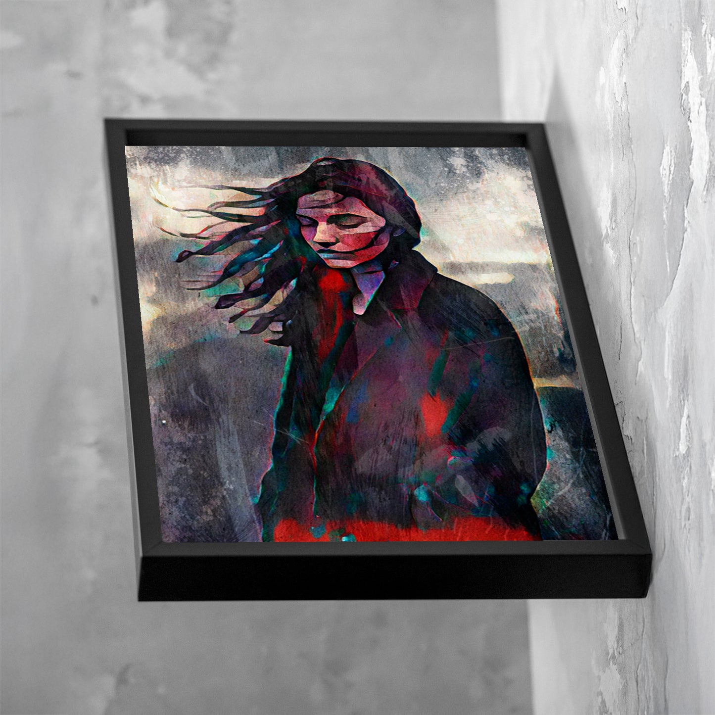 Vista prospettica dell’opera Inner Drift incorniciata, ritratto artistico femminile sospeso tra materia e introspezione View from above of the framed artwork Inner Drift, artistic female portrait suspended between matter and introspection