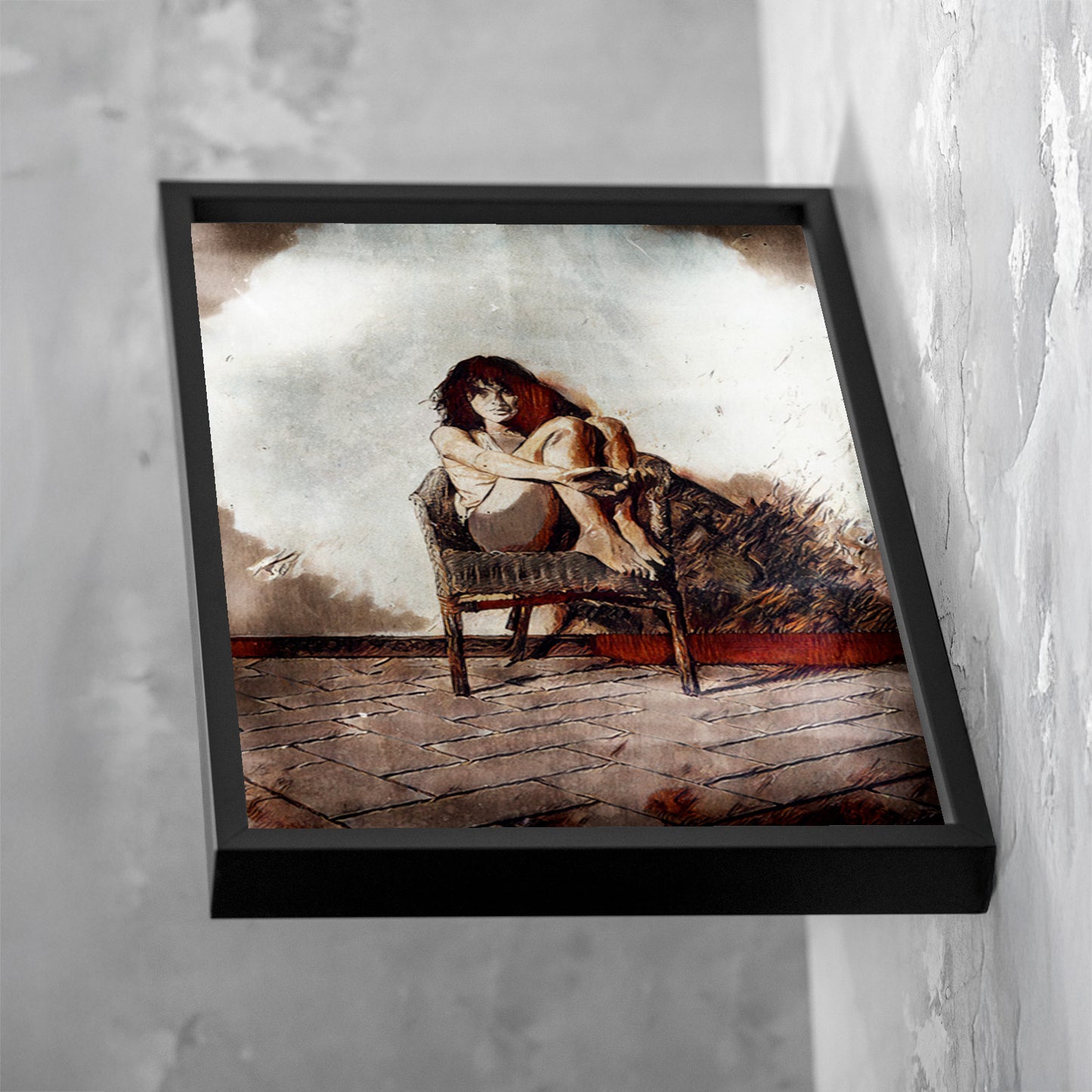 Opera di digital painting incorniciata con figura femminile seduta su una sedia, caratterizzata da texture pittoriche e tonalità calde, presentata in una vista angolata.
Framed digital painting artwork featuring a seated female figure on a chair, characterized by textured, painterly surfaces and warm tones, presented in an angled view.